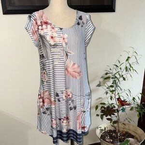 42 pops Floral Striped Women's Dress/Tunic with pockets size Medium